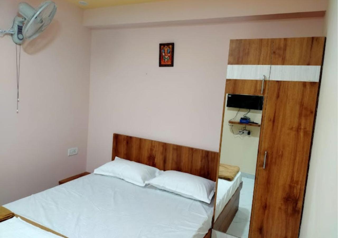 Mandara Comforts Hotel Bangalore Exteriör bild